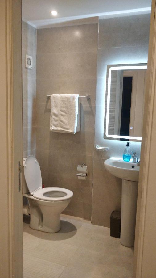 Happiness Family Only Apartment